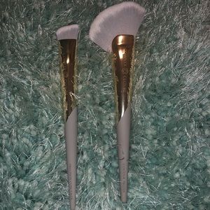SOLD ❌ Makeup Brushes